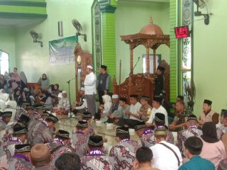 Suasana Pelepasan Jemaah Haji Kabupaten Toja Unauna.