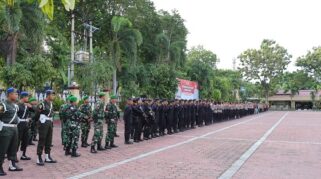 Personil pengamanan yang diterjunkan Polresta Palu pada event Festival Persahabatan.