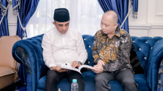 Gubernur Anwar Hafid ajak konsorsium Tiongkok segera realisasikan investasi di Sulteng, tekankan potensi agribisnis, perikanan, energi terbarukan, dan hilirisasi. Komitmen Pemprov dukung penuh investor.