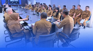 Pemerintah Provinsi Sulawesi Tengah memperkuat pengelolaan sektor energi dan tambang melalui program BERANI Menyala dan pembentukan Satgas Pertambangan. Biro Administrasi Pimpinan