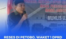 Waket 1 DPRD Kota Palu Muhis U. Aca,saat melakukan reses di Kelurahan Petobo.