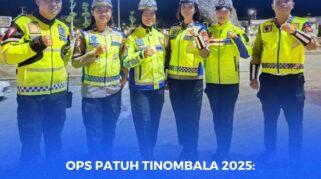 Tim Ditlantas Polda Sulteng saat bersosialisasi di Taman Patung Kuda Lasoso