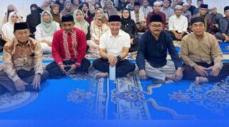 FOTO BERSAMA: Walikota Palu, Hadianto Rasyid bersama Majelis Ta'lim Datokarama UIN Palu