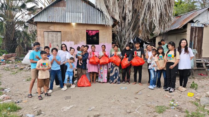 Anak Sekolah Minggu gereja GBI FOCC berbagi berkah ramadhan