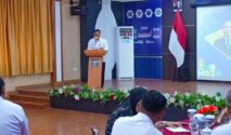 Kakanwil Kemenkum Sulteng, Rakhmat Ranaldy membuka sosialisasi pemberdayaan KI di bidang indikasi geografis dan merek kolektif koperasi merah putih bertajuk “Koperasi Merah Putih Jaga Indikasi Geografis: dari Desa untuk Dunia” di Aula Garuda, Kanwil Kemenkum Sulteng. (Foto: Salam Laabu)