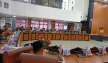 Paripurna pandangan Umum Fraksi terhadap 3 buah Ranperda Kota Palu.