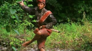Smiet Lalove, Seniman dan Pemerhati Budaya Kaili