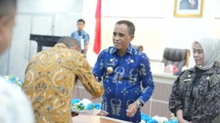 Gubernur Sulawesi Tengah Anwar Hafid Kukuhkan Program Berani Cerdas.