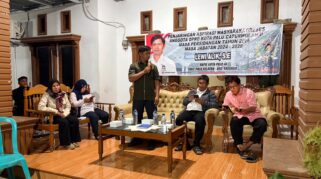 Reses anggota DPRD Kota Palu, Lewi Alik, SE di Kelurahan Tatura Utara