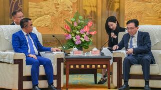 Gubernur Sulawesi Tengah Anwar Hafid menawarkan sejumlah peluang investasi kepada Pemerintah Provinsi Sichuan, Tiongkok