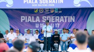 Gubernur Sulawesi Tengah Anwar Hafid resmi membuka Kompetisi Piala Soeratin U-15 dan U-17 Seri Provinsi Sulawesi Tengah
