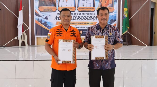Penandatanganan Nota Kesepahaman (MoU) di Aula Kantor Bupati Tolitoli, Jumat (18/9/2026). MoU ditandatangani Kepala Kantor Pencarian dan Pertolongan Palu, Muh. Rizal, S.H., CAI., C.Mtr, bersama Bupati Tolitoli H. Amran Hi. Yahya.