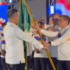 Penyerahan Pataka oleh Ketum Kadin Indonesia Anindya Bakrie kepada Ketum KADIN Sulteng, Gufran Ahmad