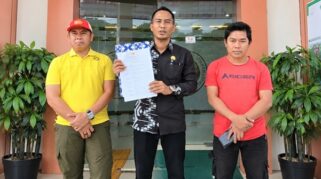 Ketua Koordinator Tim Hukum Gubernur Sulteng mendaftarkan surat kuasa khususnya ke Pengadilan Negeri (PN) Kabupaten Parigi Moutong (Parimo) masing Munafri, S.H, yang didampingi oleh Hasbar Alwi, S.H dan M. Rusli, S.H