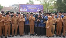 pelantikan 422 Pegawai Negeri Sipil (PNS) Pemprov Sulawesi Tengah di Halaman Pogombo, Kantor Gubernur Sulteng, Selasa (13/10/2026)